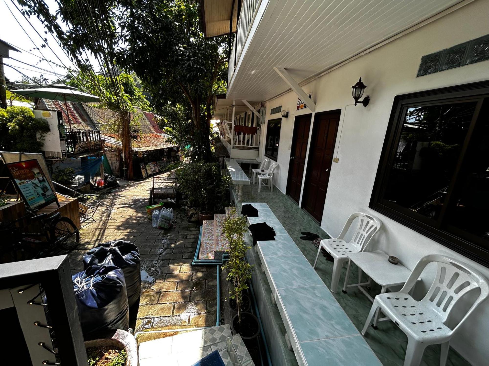 Coco'S Guest House Phi Phi Don Exterior foto