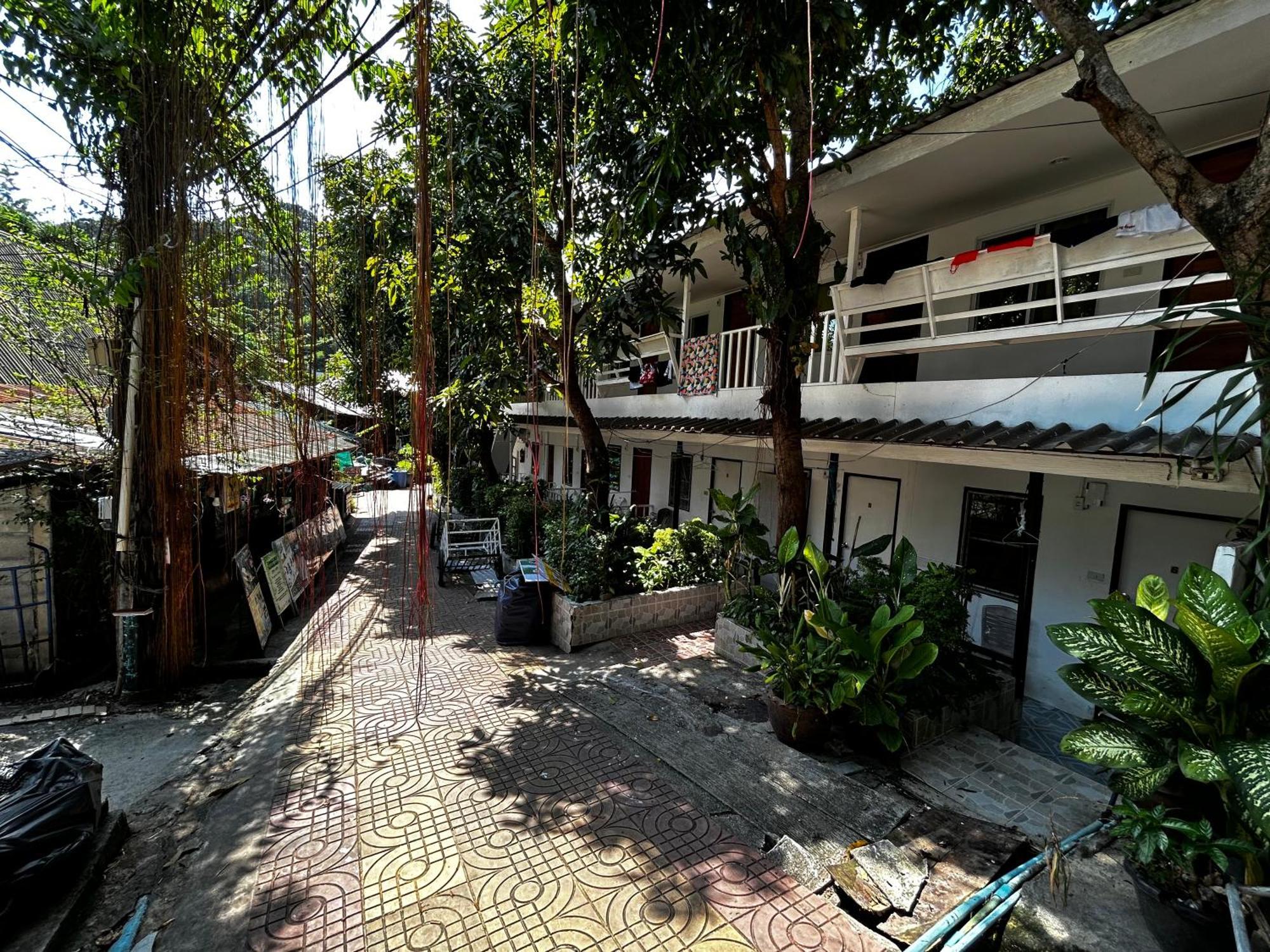 Coco'S Guest House Phi Phi Don Exterior foto