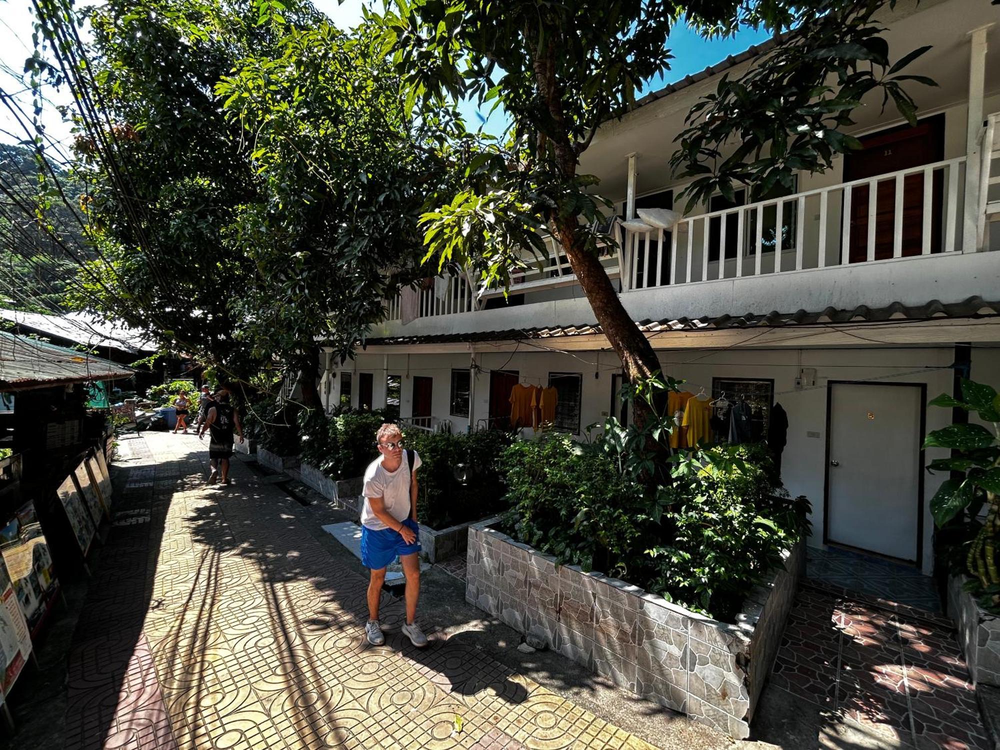 Coco'S Guest House Phi Phi Don Exterior foto