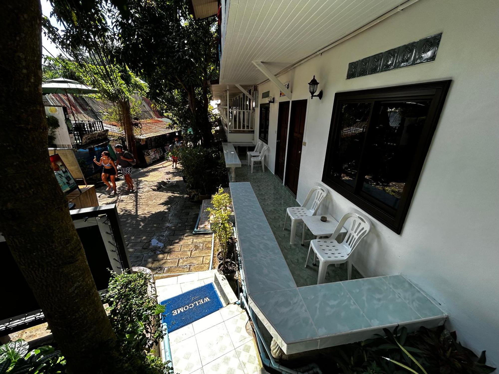 Coco'S Guest House Phi Phi Don Exterior foto